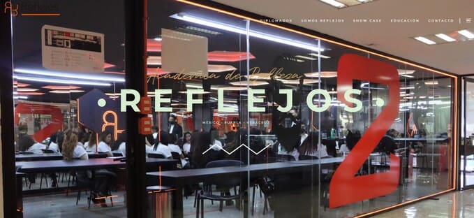 Academia-de-Belleza-Reflejos