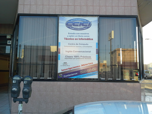 CAPACITACION EN COMPUTACION E INGLES