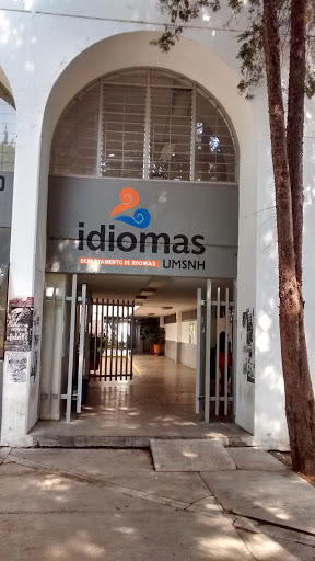 Departamento de Idiomas UMSNH