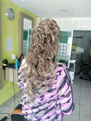 Estética: Diseño del Cabello