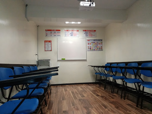 Fast Inglés Romulo Garza