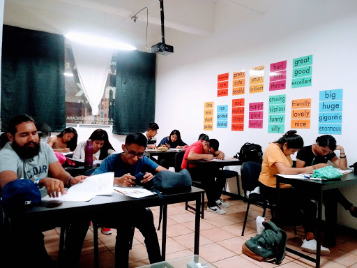 HANAK English Institute