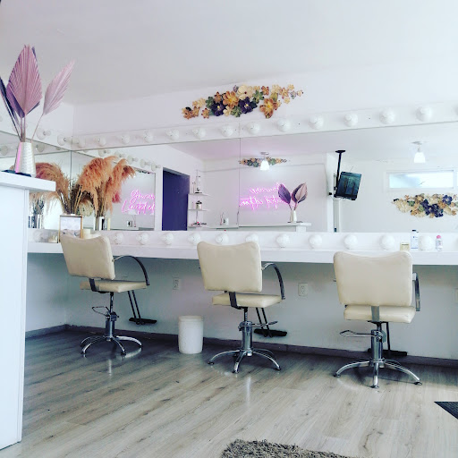 Rebeca Peña Makeup Studio